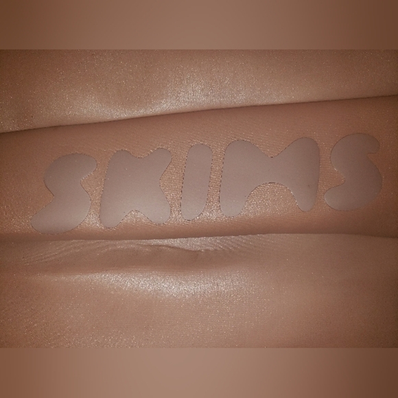 NWT SKIMS Rubberized Scuba Swim Mock Neck Dress- M - Picture 4 of 5